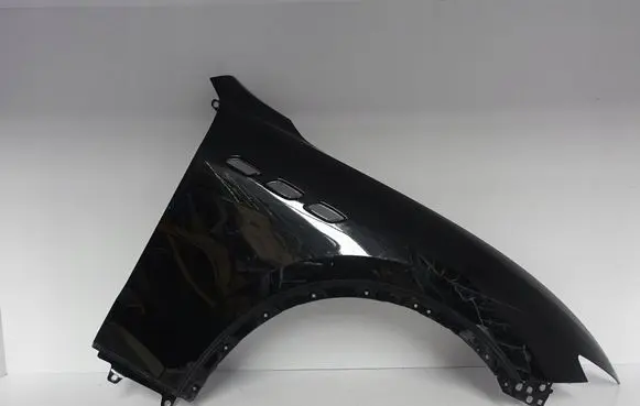 Maserati Levante Fender 673005578