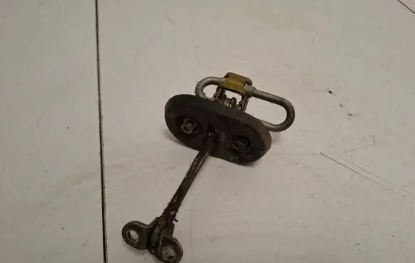 Fiat Stilo Front door check strap stopper 46789568