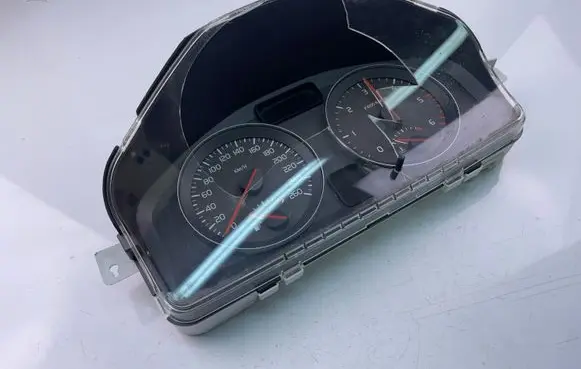 Volvo XC60 Speedometer (instrument cluster) 31254776
