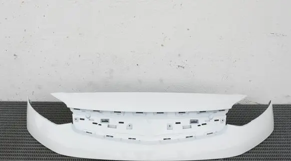 Opel Vivaro Front bumper 9833129877 2447104X 39201548