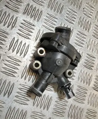 Volvo C70 Thermostat 30650810