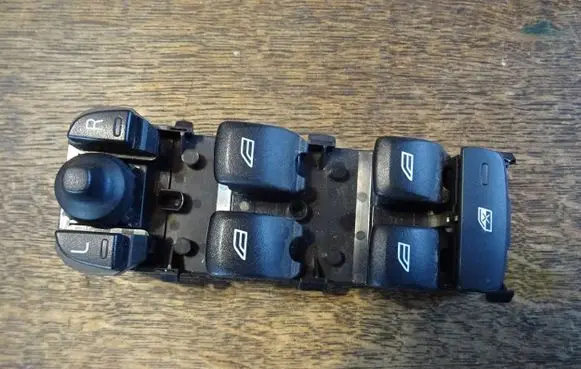 Volvo XC60 Engine control unit/module 3143306 18W162