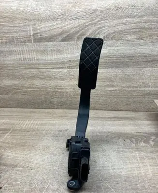 Audi A5 8T 8F Accelerator throttle pedal 8K1721523A 6PV00950520