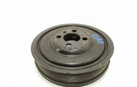 Volkswagen PASSAT CC Crankshaft pulley 03G105243