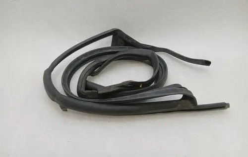 McLaren 720S Rubber seal front coupe door window 14AA497CP