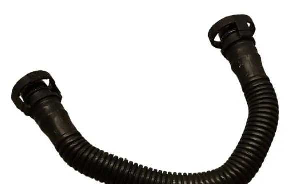 Audi TT TTS Mk2 Breather hose/pipe 06F103221E