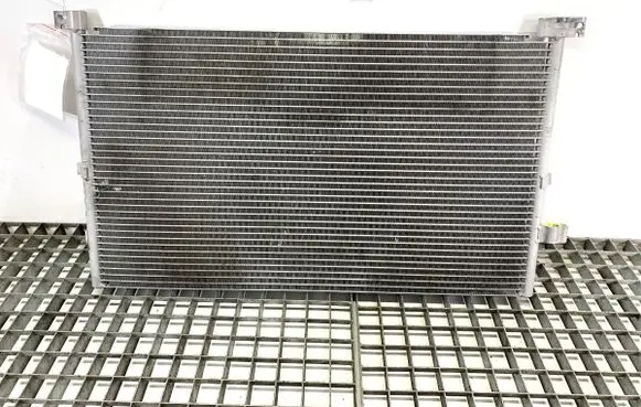 Ford Mondeo Mk III Coolant radiator