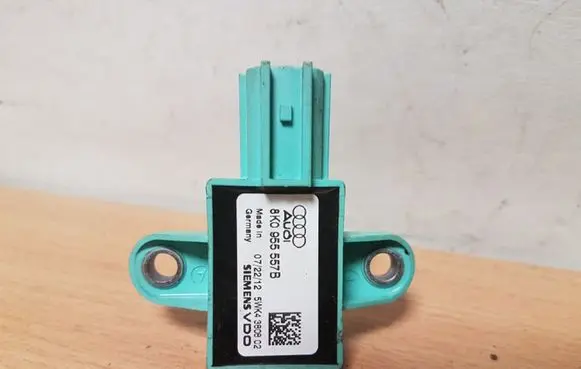 Audi A3 S3 8V Airbag deployment crash/impact sensor 8K0955557B