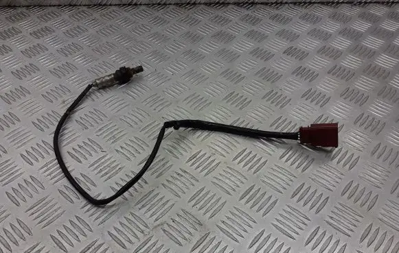 Volkswagen PASSAT B5.5 Lambda probe sensor 06B906265A
