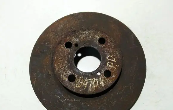Toyota Corolla E120 E130 Front brake disc ventilated