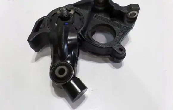 Citroen DS4 Engine mount bracket 9651493280