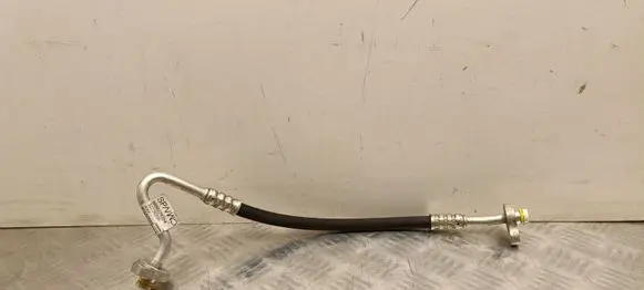 Volvo XC40 Air conditioning (A/C) pipe/hose 32226205