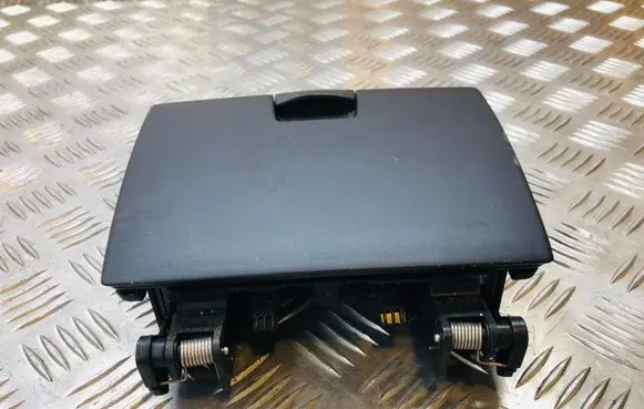 Hyundai Santa Fe Glove box 847452B000