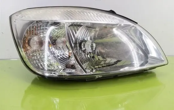 KIA Rio Headlight/headlamp 921021G0R