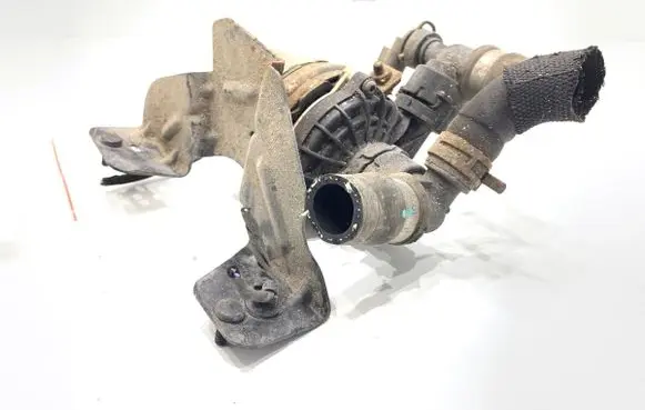 Mercedes-Benz GLE W167 Oil filter mounting bracket A0005006500