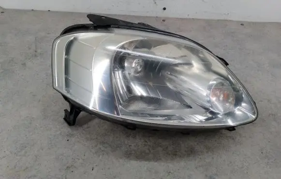 Volkswagen Fox Headlight/headlamp 