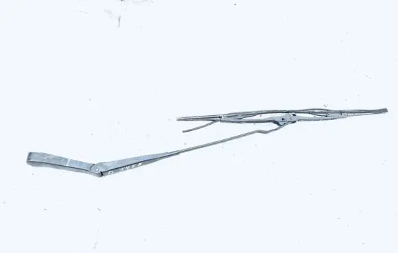 Opel Astra G Front wiper blade arm 90559601