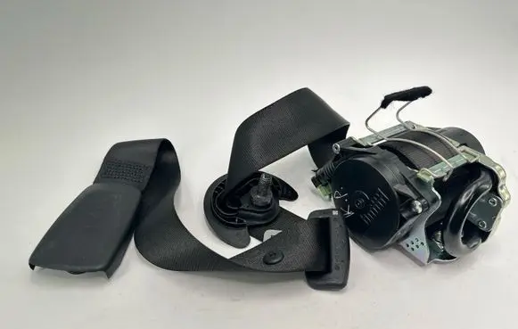 BMW 2 F44 Front seatbelt 0589P10021 R2302LLA R2302LR