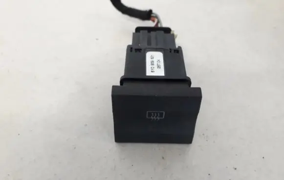 Skoda Fabia Mk1 (6Y) Windscreen/window heater switch 6Y0959621