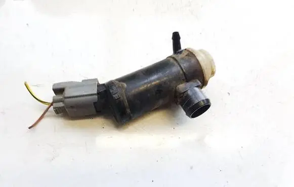 Subaru Forester SH Windscreen/windshield washer pump 