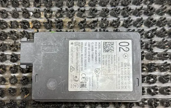 Mercedes-Benz E W213 Distronic sensor radar A0009052507 A0009021634 A0009010605