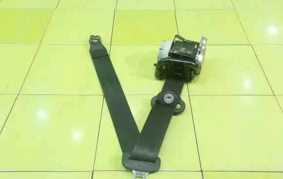 Skoda Octavia Mk3 (5E) Front seatbelt 7N0857737P0 BEZPIECZENSTWA