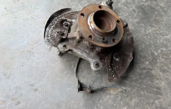 BMW 3 E90 E91 Front wheel hub 6764444