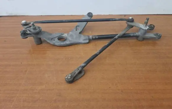 KIA Carens II Front wiper linkage 1070412