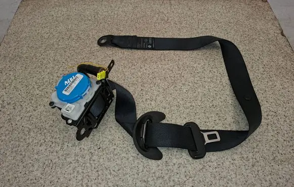 Citroen C1 Front seatbelt 732200H030