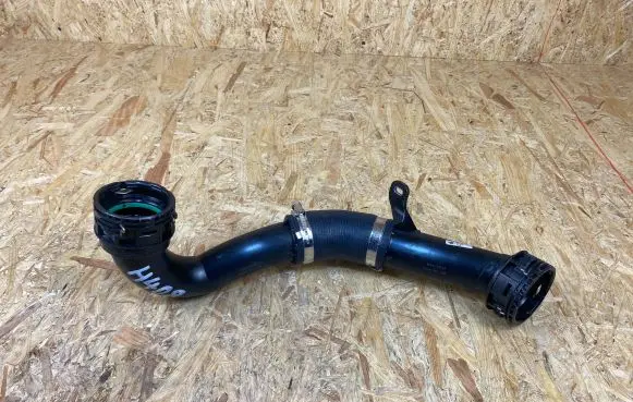 Land Rover Evoque II Intercooler hose/pipe M8D26C715AA