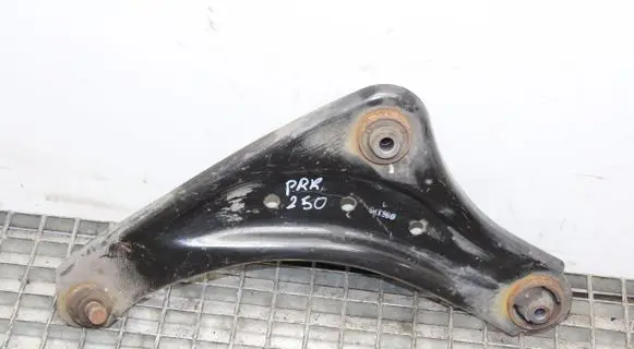 Nissan Leaf II (ZE1) Front lower control arm/wishbone