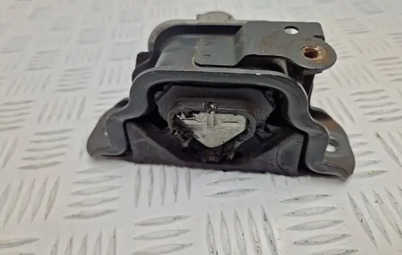 Jeep Renegade Gearbox mount 00519385500 0A236 00327