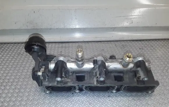 Audi A6 S6 C6 4F Fuel main line pipe 06E130090C 06e133110e