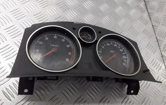 Opel Zafira B Tachometer 13172010