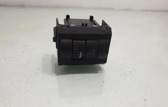 Skoda Octavia Mk2 (1Z) Headlight level height control switch 1Z0941333A