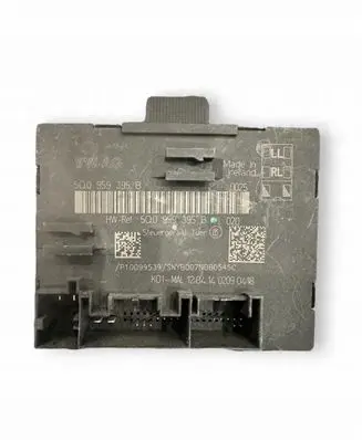 Volkswagen PASSAT B8 Door control unit/module 5Q0959395B