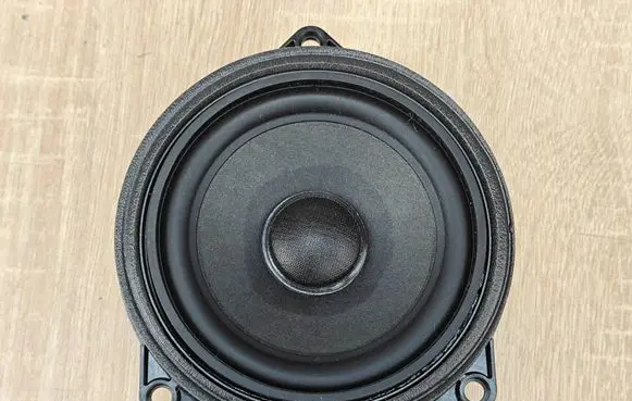 BMW 5 G30 G31 G38 Front door speaker 2622469