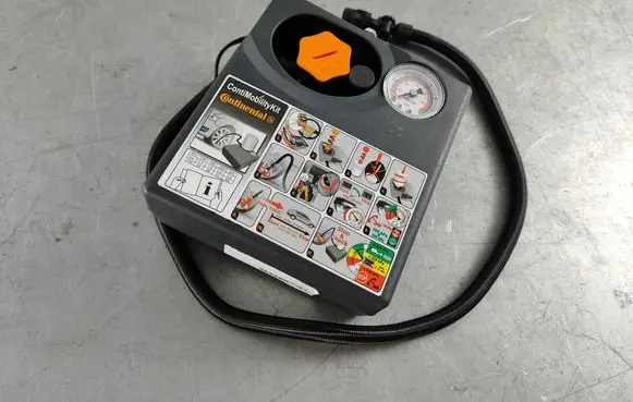 Jaguar XF X250 Tire air pump compressor JDE33552 T2H25849