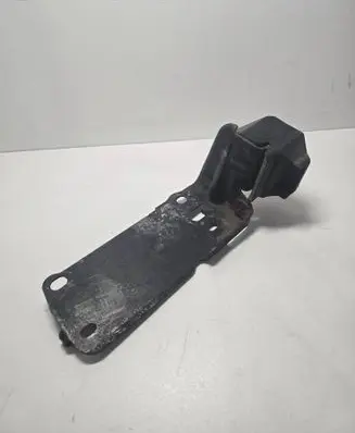 BMW X1 E84 Radiator mount bracket 51647117811