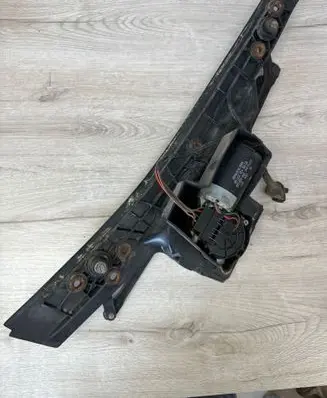 Ford Scorpio Front wiper linkage and motor 0390241306 058951 85GB17B571BA