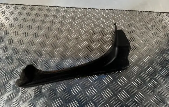 BMW 5 G30 G31 Other trunk/boot trim element 7400595