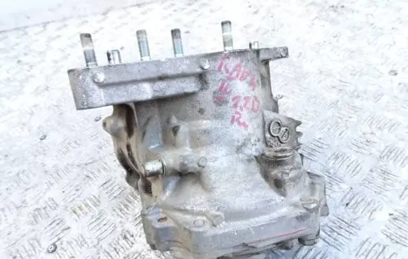 Toyota RAV 4 (XA40) Front differential 2W325TM 130716