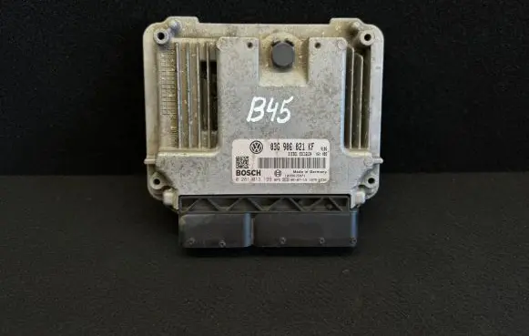 Volkswagen Touran I Engine control unit/module 03G906021KF