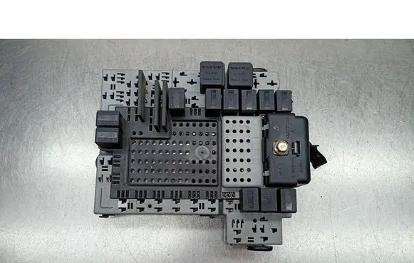 Volvo S60 Central body control module 30657428