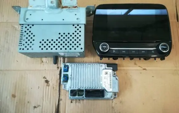 Ford Fiesta Radio/CD/DVD/GPS head unit H1BT18C815HK H1BT14G371AFC
