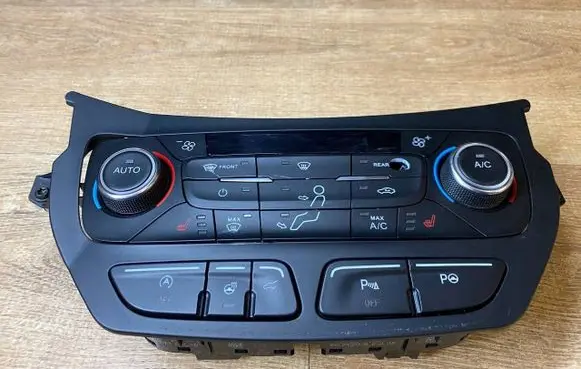 Ford Kuga II Climate control unit GJ5T18C612DJ 0259A WAZV010812