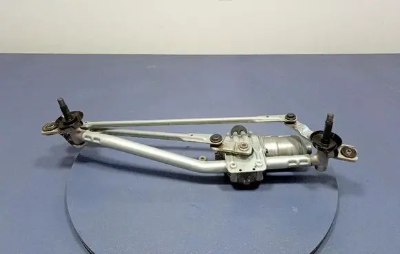 KIA Sportage Front wiper linkage and motor 98100P1000
