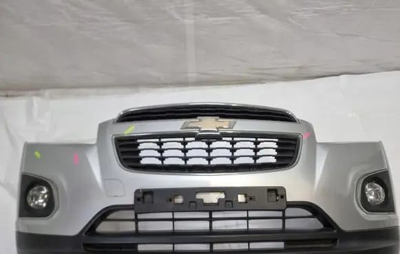 Chevrolet Trax Front bumper 