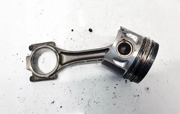 Skoda Fabia Mk1 (6Y) Piston with connecting rod 038G