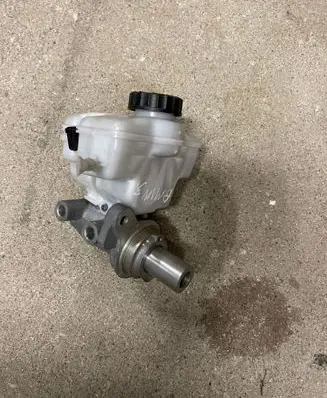 BMW 3 G20 G21 Master brake cylinder 854137